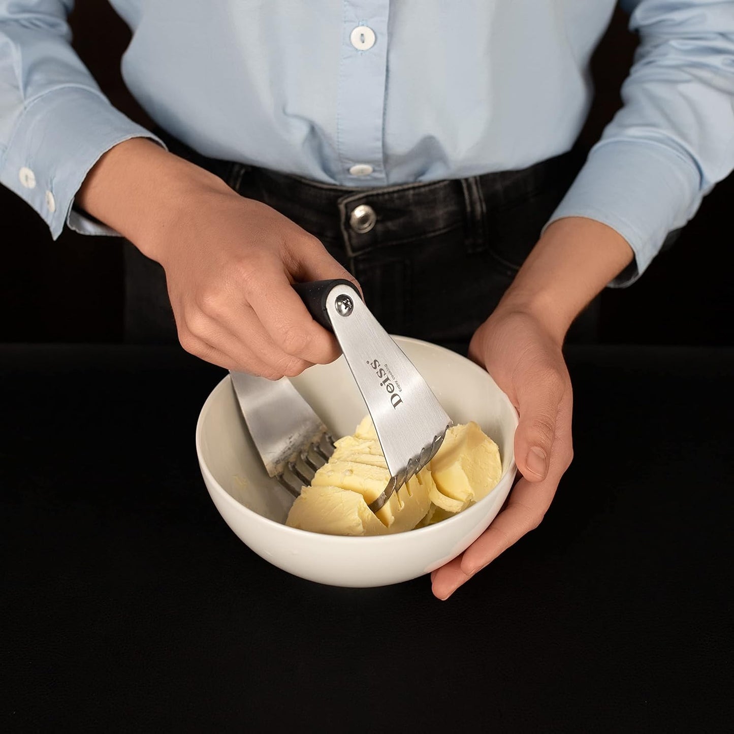 PRO Pastry Cutter - Pastry Blender Stainless Steel & Pastry Dough Cutter, Non-Slip Handle - Dishwasher Safe Dough Blender - Large Hand Butter Cutter Slicer, Pastry Cutter for Baking, Dough Knife