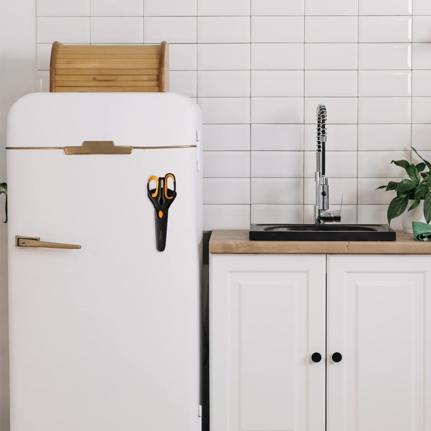 PRO Kitchen Shears, Kitchen Scissors Heavy Duty, Dishwasher Safe All Purpose, Stainless Steel Food Scissors for Kitchen – Sharp Shears for Chicken, Poultry, Fish, Meat, Salads, Herbs