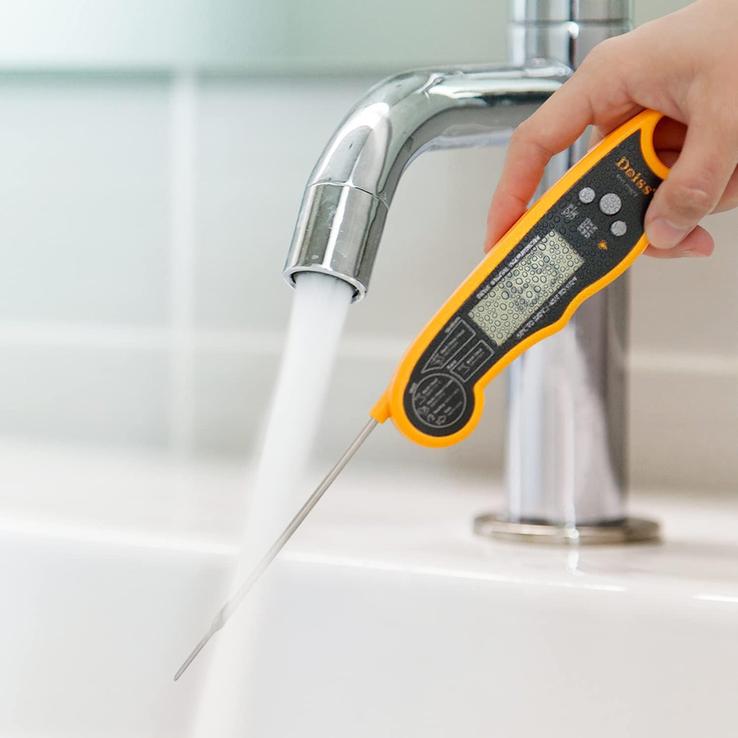 PRO Digital Meat Thermometer – Ultra Fast Digital Cooking Thermometer with Backlight Display - Waterproof Digital Thermometer for Beef, Poultry, BBQ – Instant Read Digital Candy Thermometer