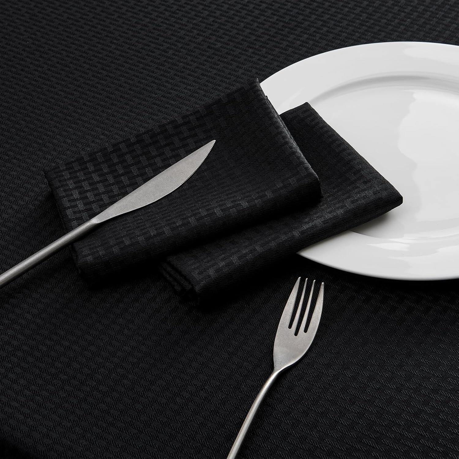 Rectangle Tablecloth Weaved Textured Water Resistant Spill Proof Table Cloth, Decorative Fabric Wrinkle Free Table Cover for Events and Dinner, 60 X 84 Inch, Black