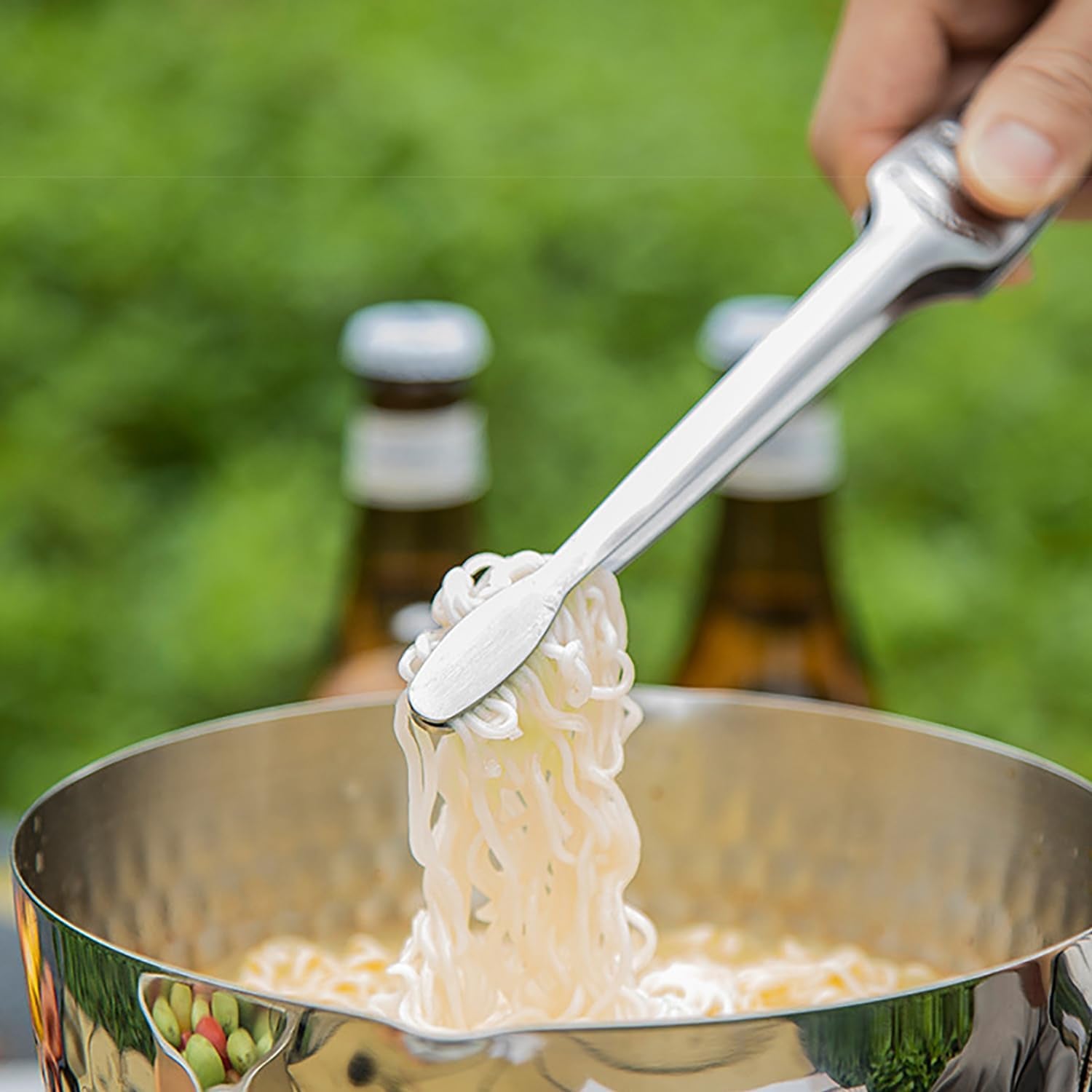 Stainless Steel Kitchen Tongs, Serving Tongs for Cooking, 10.6" Metal Food Tongs with Non-Slip Comfort Grip, Non-Stick Cooking Tongs Heat Resistant BBQ Tong Grill Tong for Barbecue Grilling