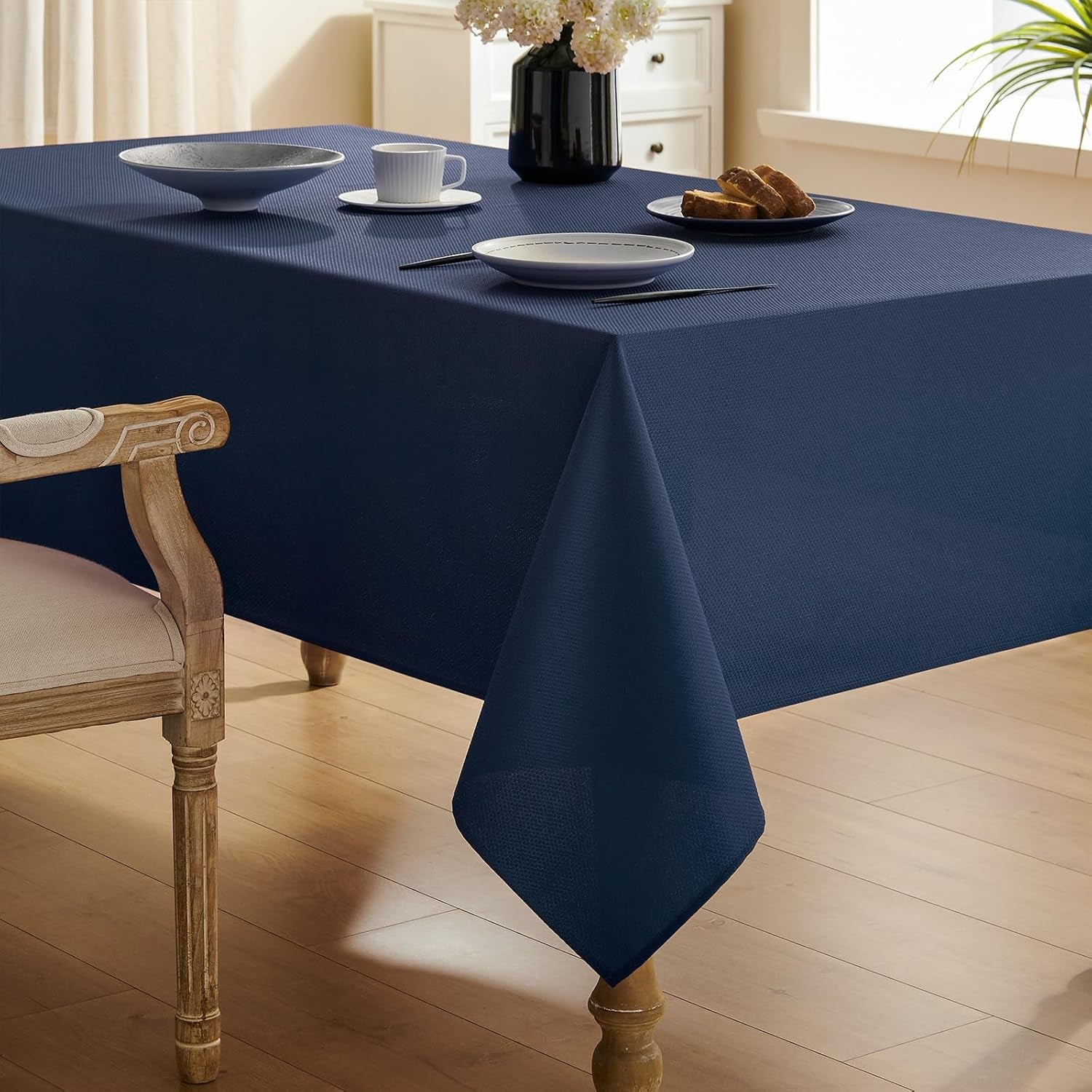 Textured Tablecloth Rectangle Waterproof Table Cloth, Washable Table Cover Wrinkle Free Fabric Tabletop Decoration for Kitchen, Dining, Wedding, Parties, 60 X 84 Inch, Navy Blue