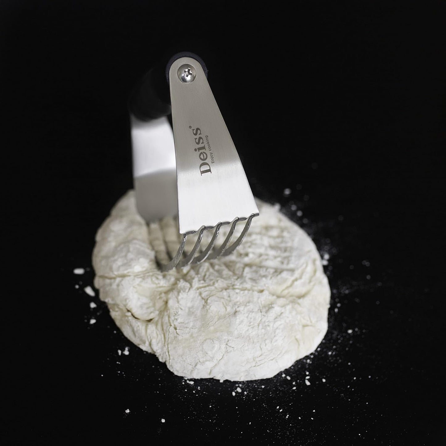 PRO Pastry Cutter - Pastry Blender Stainless Steel & Pastry Dough Cutter, Non-Slip Handle - Dishwasher Safe Dough Blender - Large Hand Butter Cutter Slicer, Pastry Cutter for Baking, Dough Knife