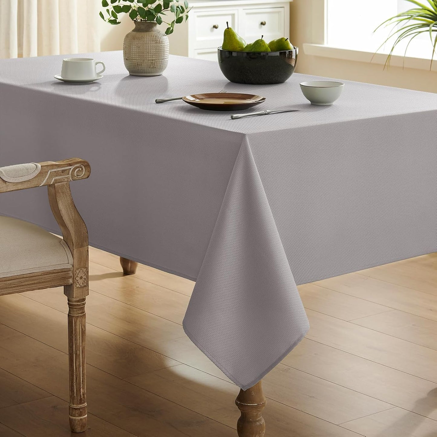 Textured Tablecloth Rectangle Waterproof Table Cloth, Washable Table Cover Wrinkle Free Fabric Tabletop Decoration for Kitchen, Dining, Wedding, Parties, 60 X 84 Inch, Light Grey