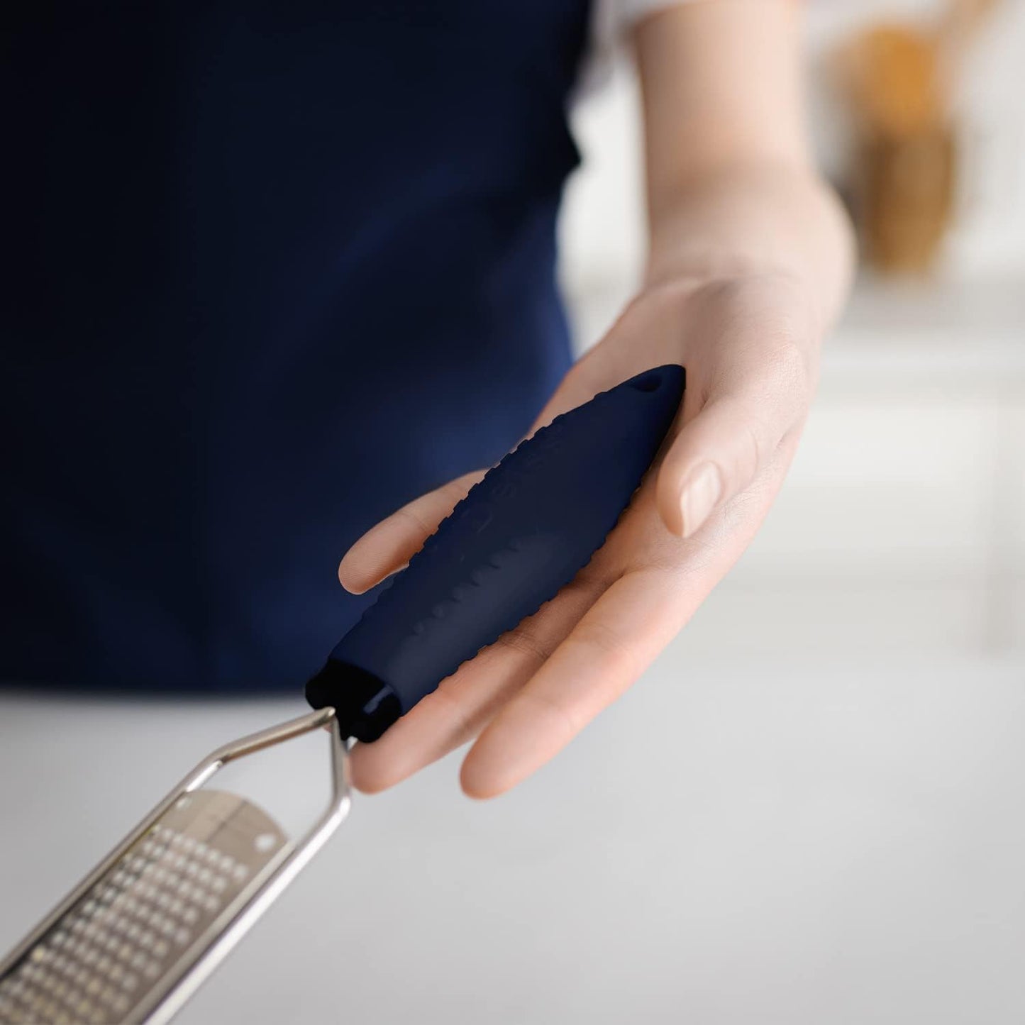 PRO Lemon Zester & Heavy Duty Cheese Grater & Vegetable Grater — Parmesan Cheese, Lemon, Garlic, Nutmeg, Chocolate, Fruits, Vegetables, Ginger Grater - Stainless Steel Cheese Shredder - Black